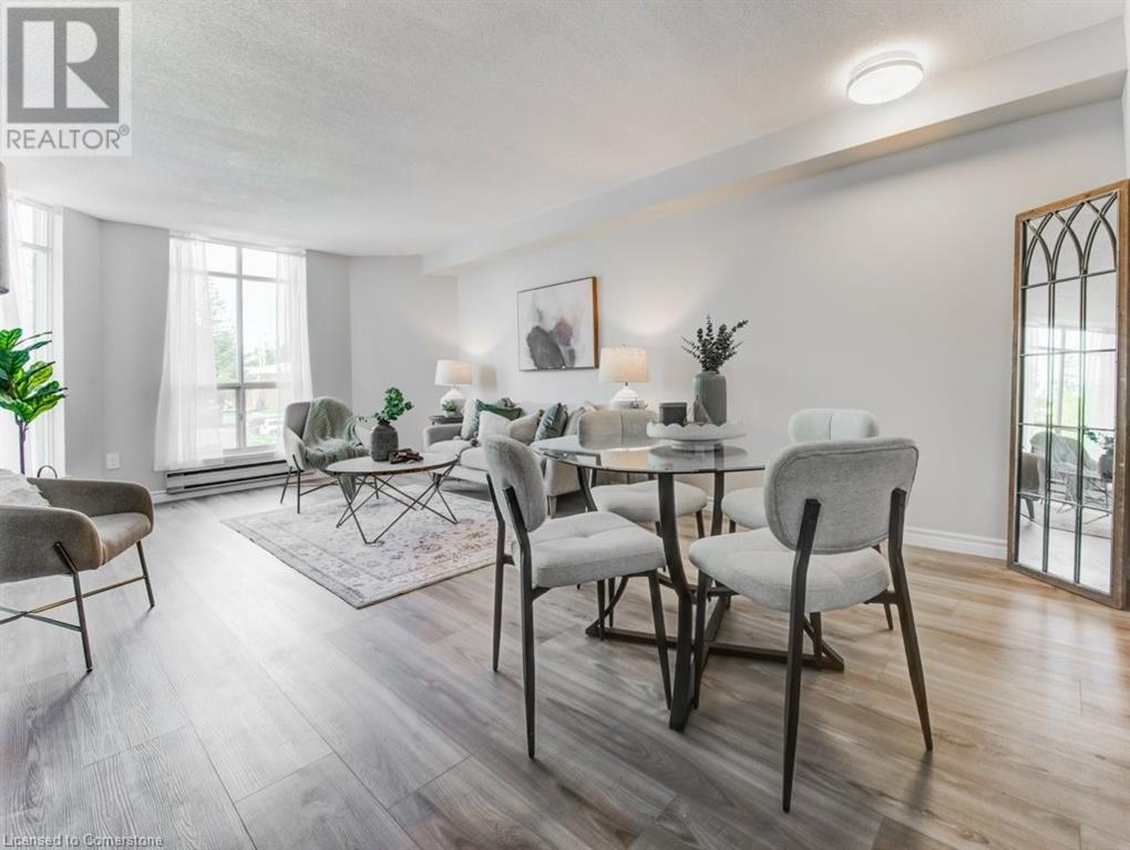 1414 E KING Street E Unit# 202