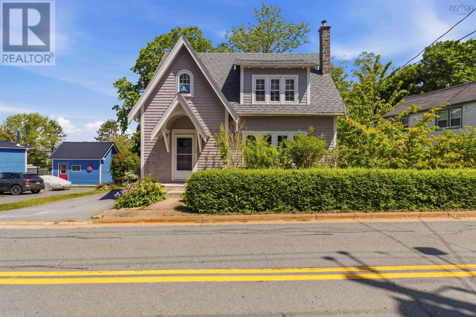 478 Main Street