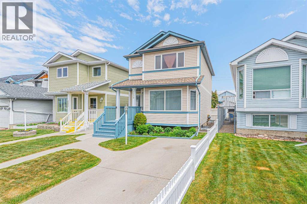 259 Carmel Close NE