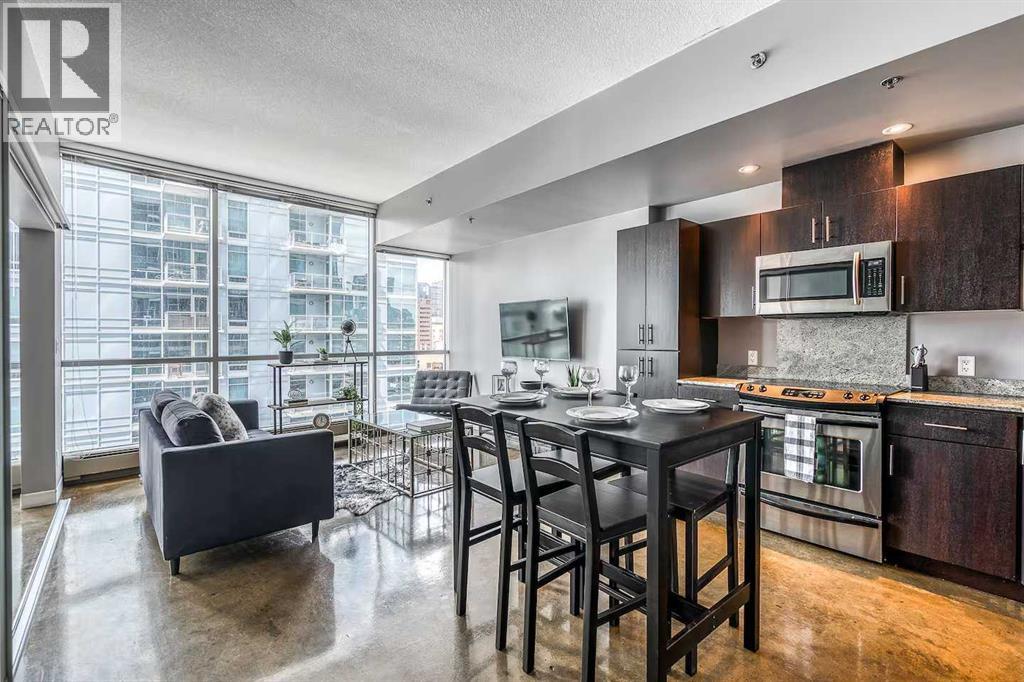 907, 135 13 Avenue SW