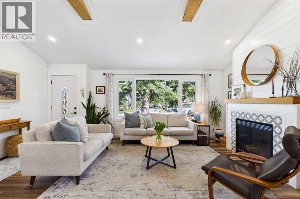 24 Henefer Road SW
