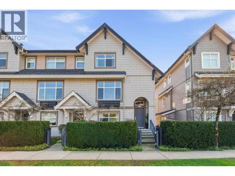 716 ORWELL STREET North Vancouver BC V7J0A5