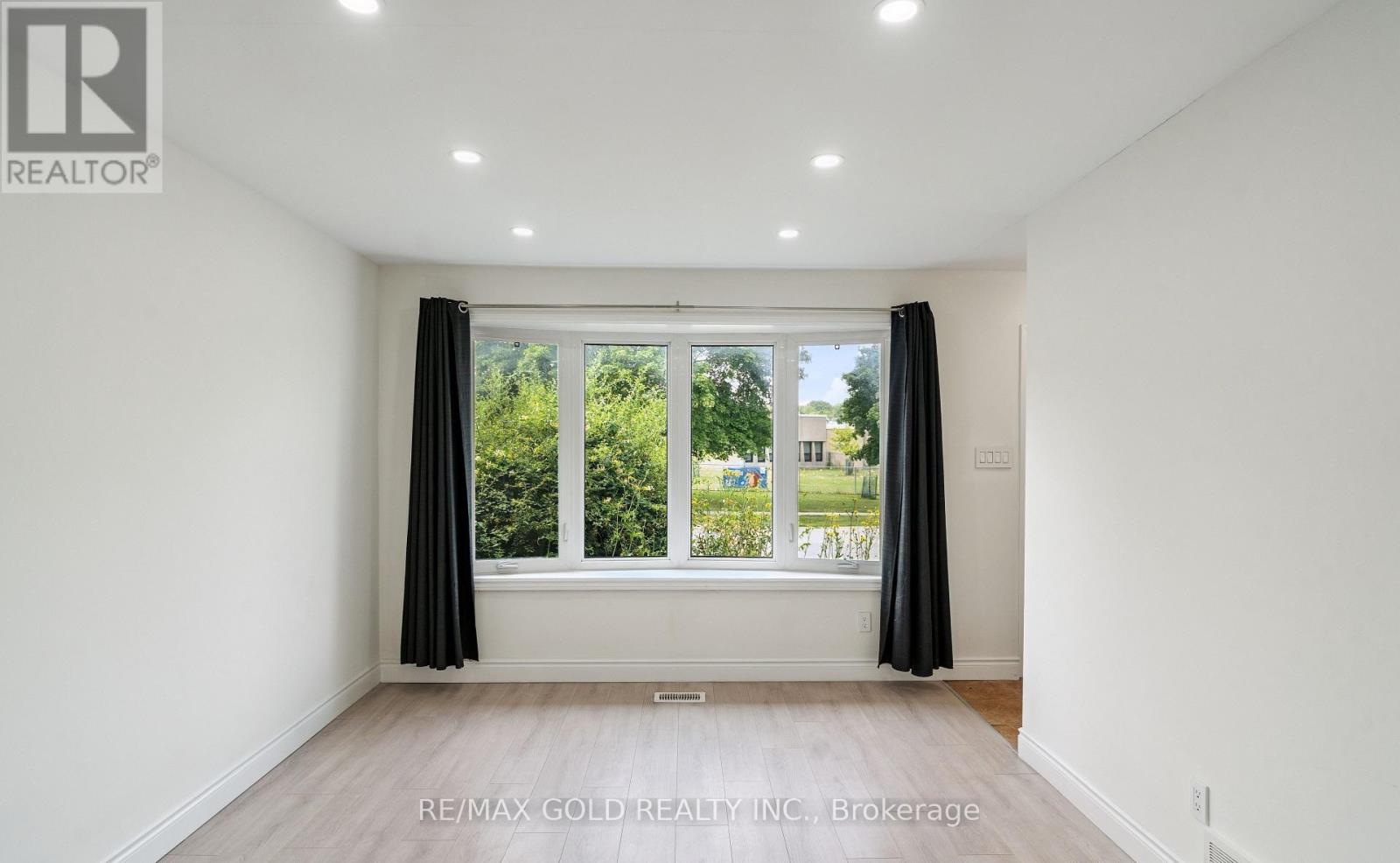 231A CEDARBRAE AVENUE