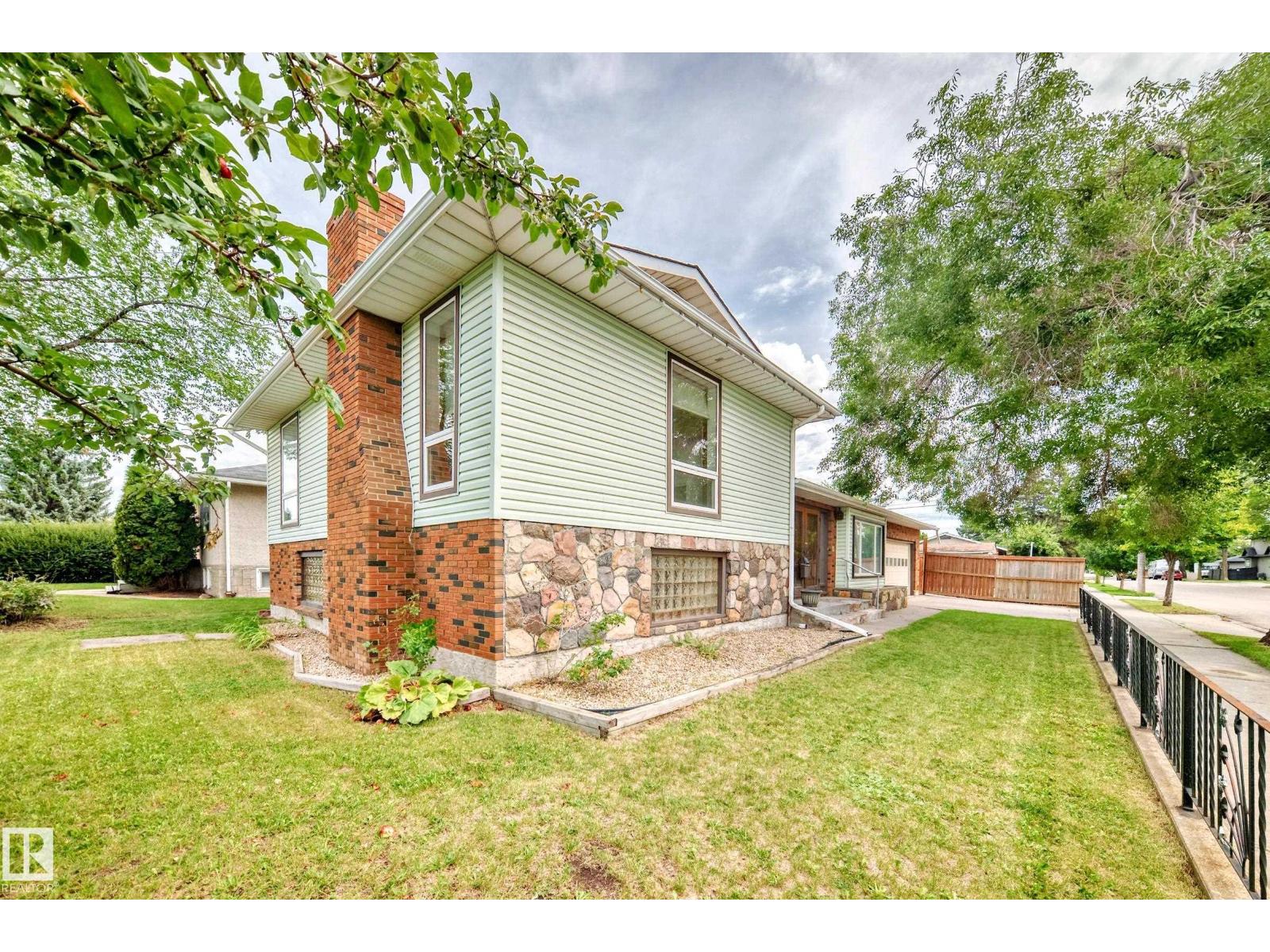 13316 129 AV S NW