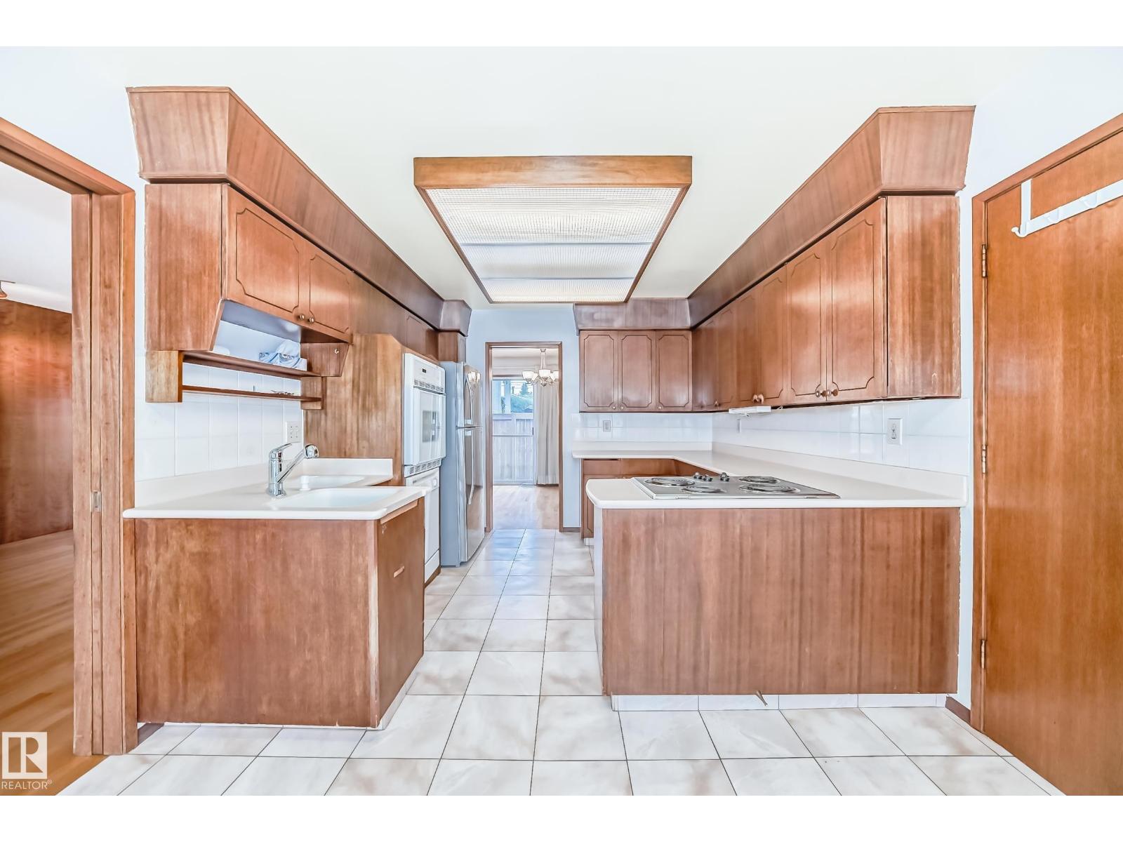 13316 129 AV S NW