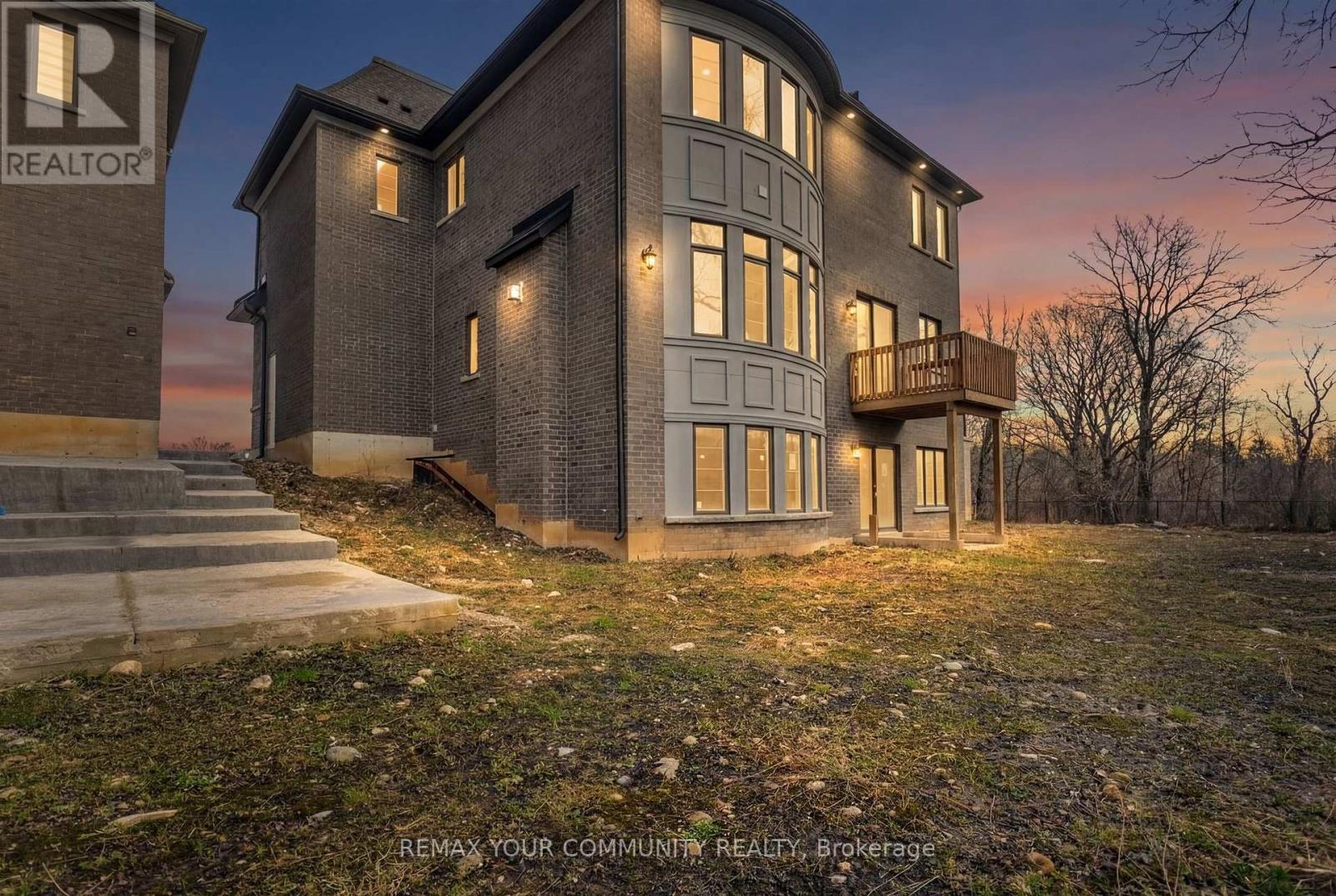 353 SOMME STREET