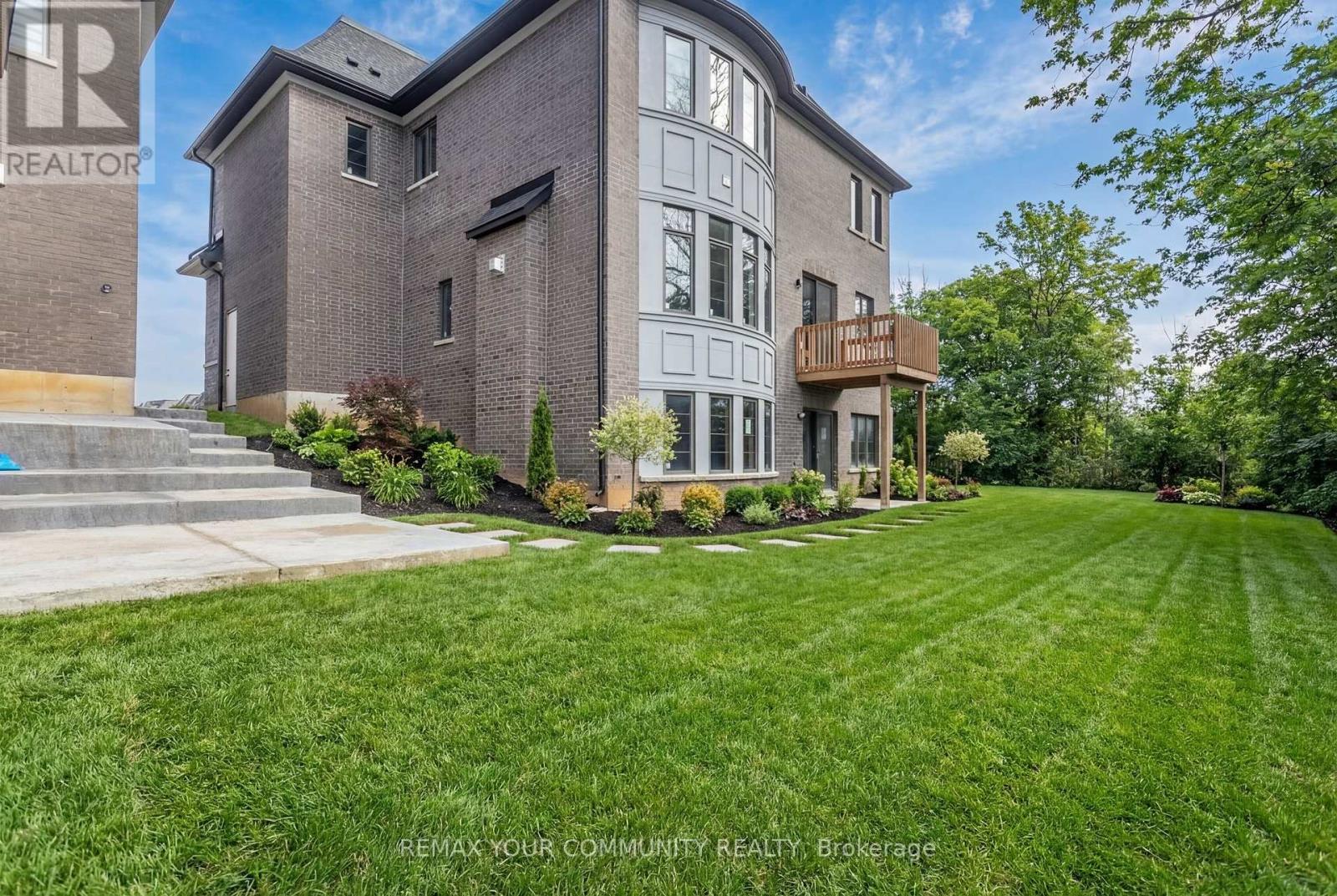 353 SOMME STREET
