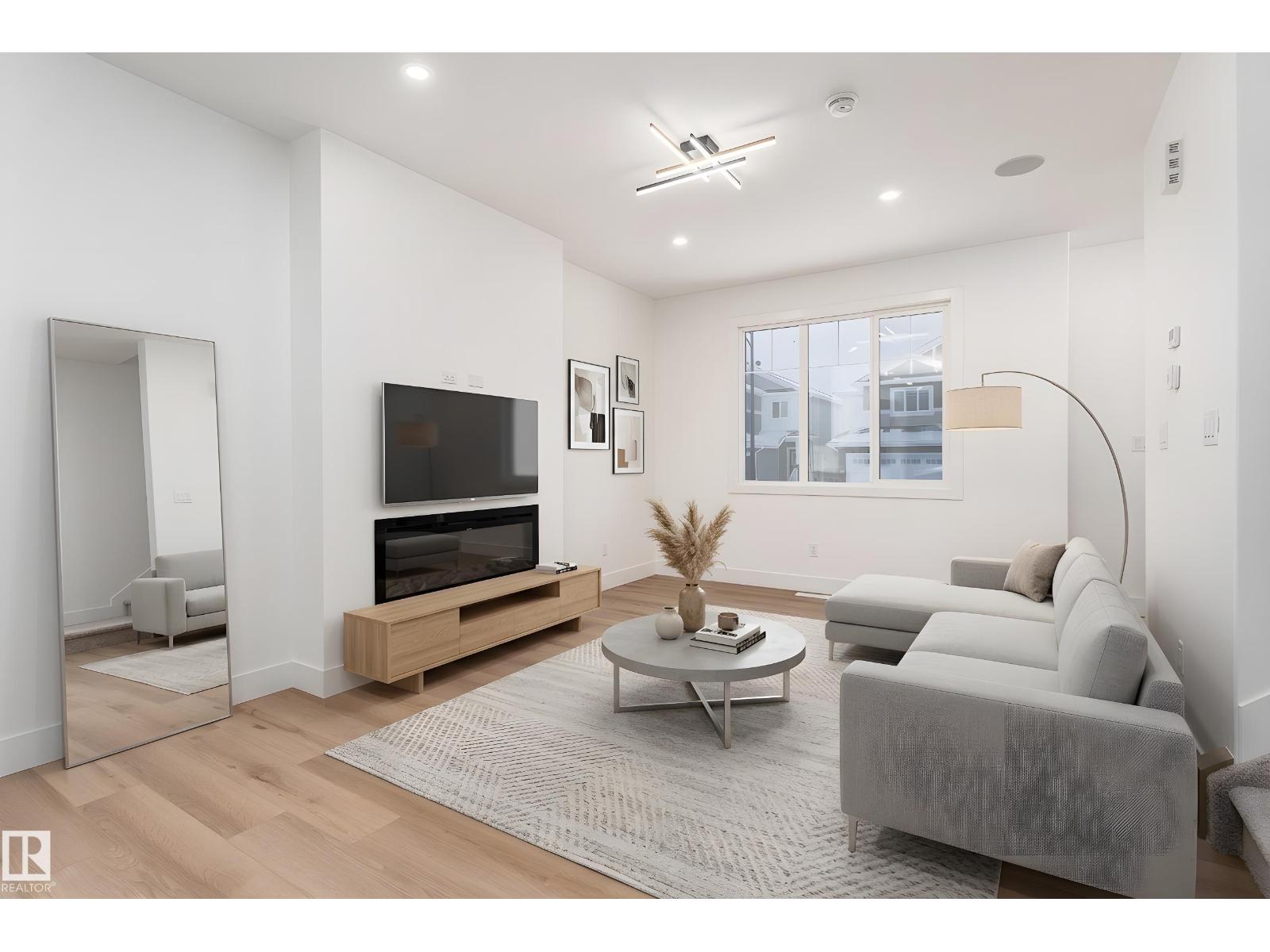 3109 MAGPIE WY NW
