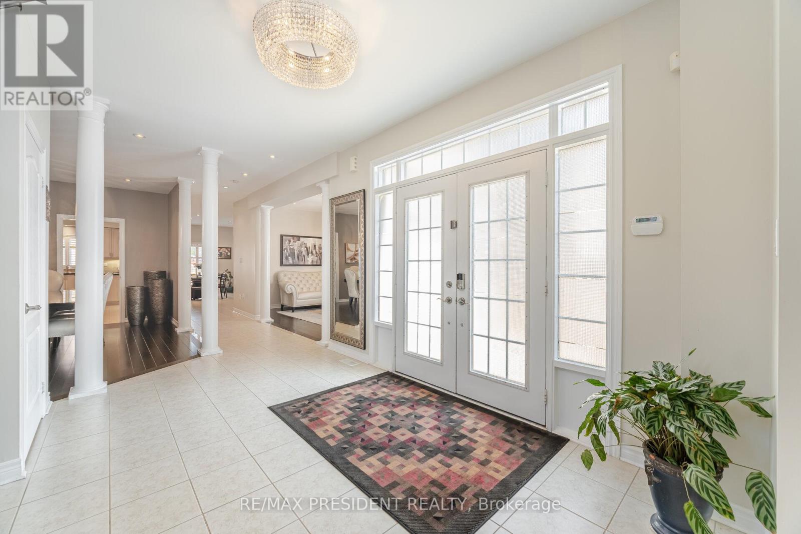 12 VALLEYRIDGE CRESCENT