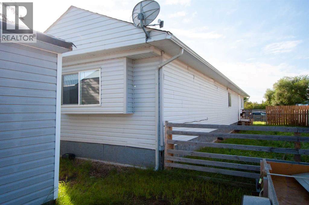 1 Downie Close