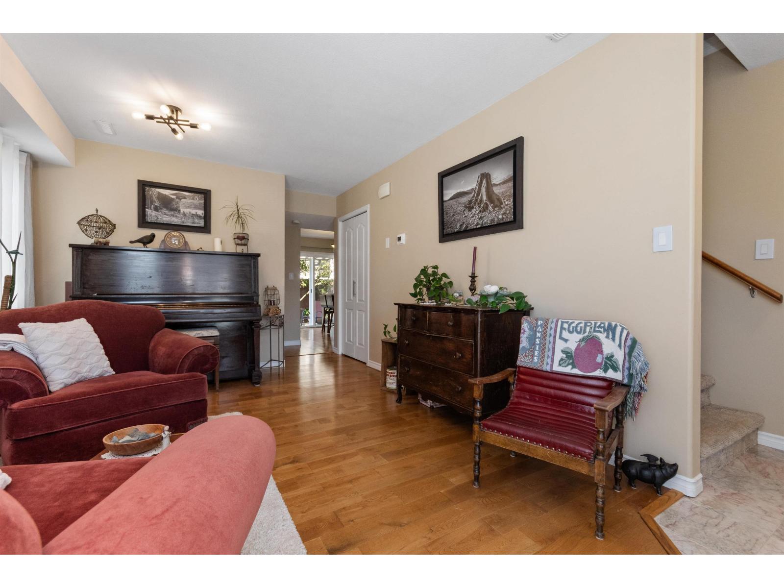 12 9486 WOODBINE STREET|Chilliwack Proper East