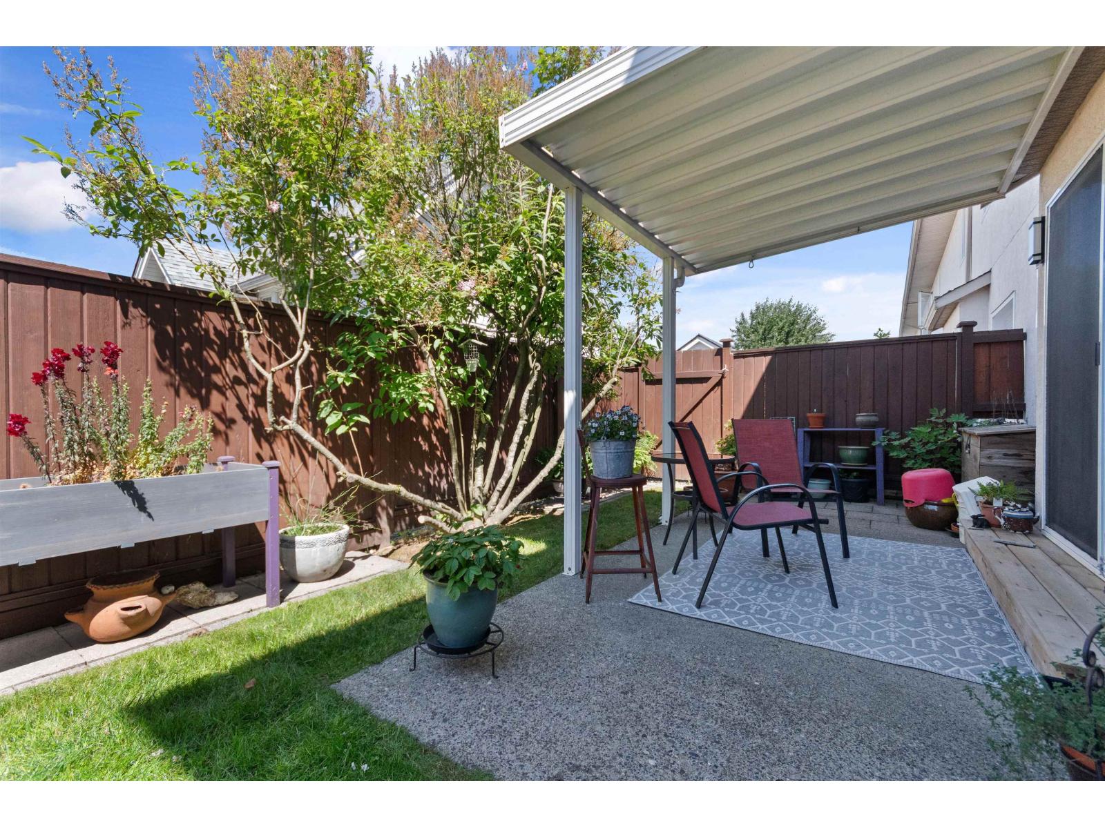 12 9486 WOODBINE STREET|Chilliwack Proper East
