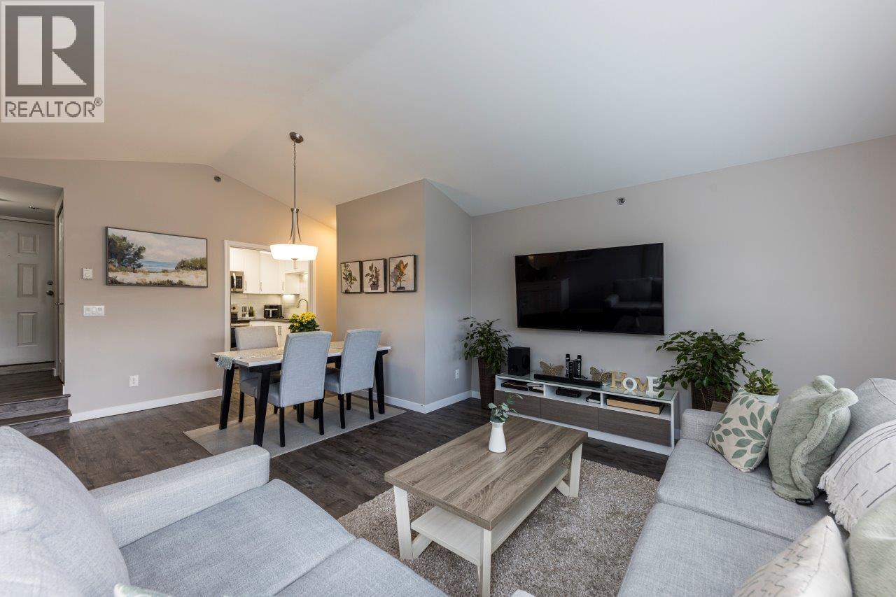 16 3200 WESTWOOD STREET