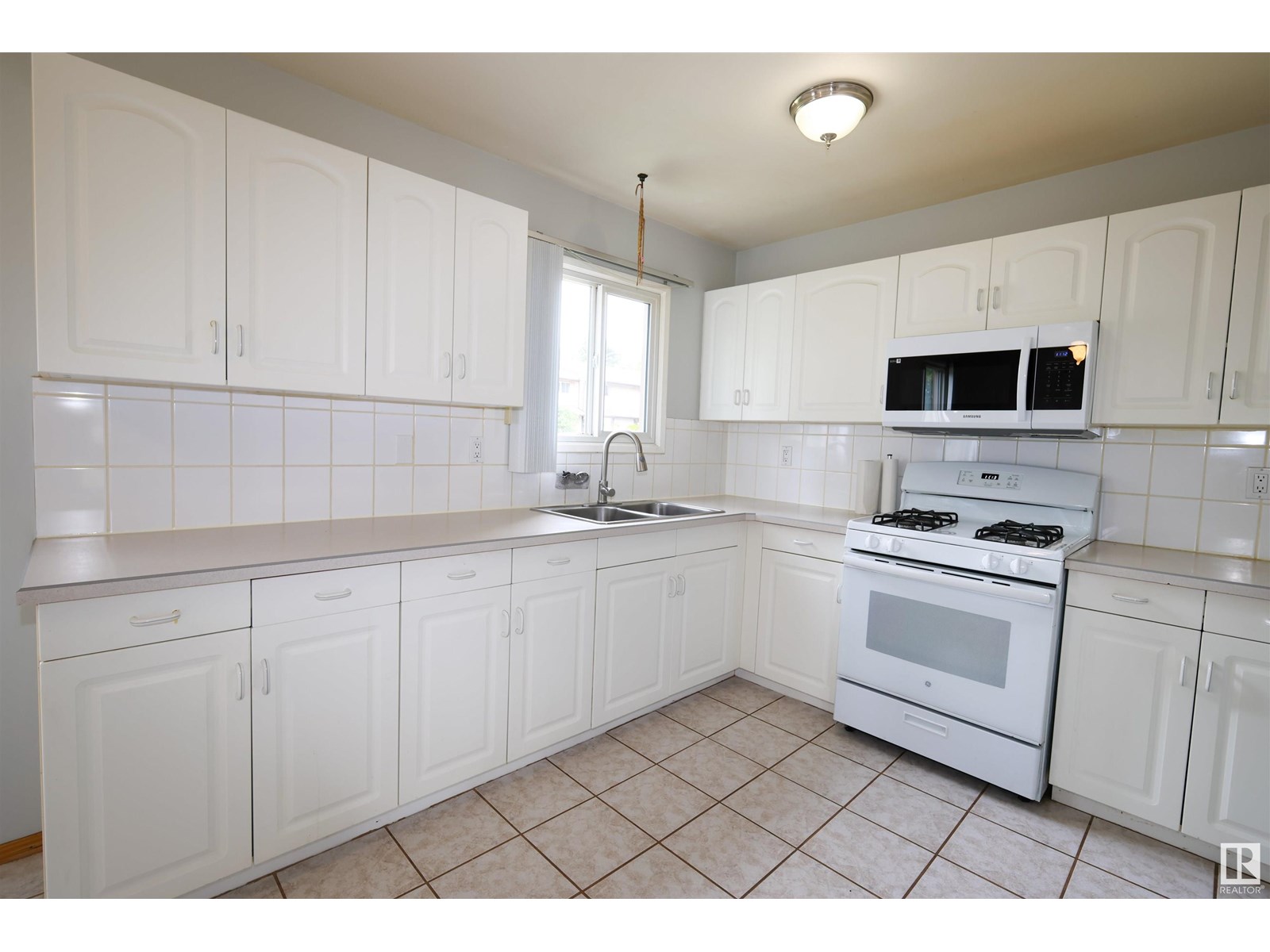 14009 30 ST NW
