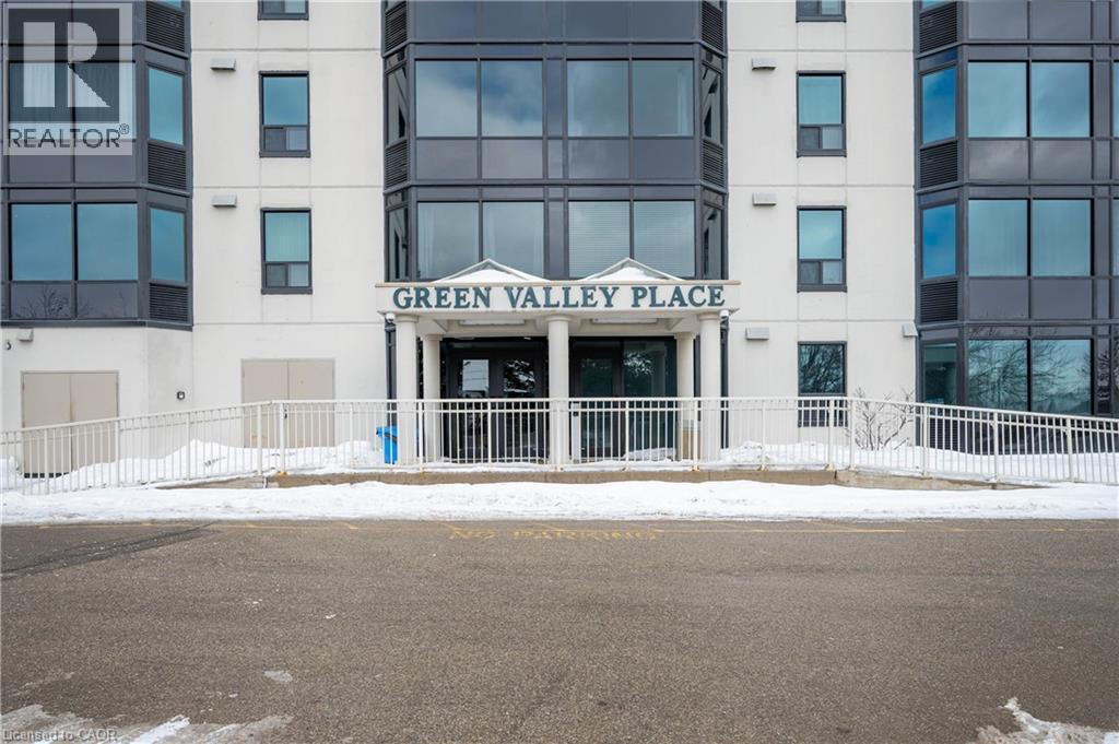 35 GREEN VALLEY Drive Unit# 1612