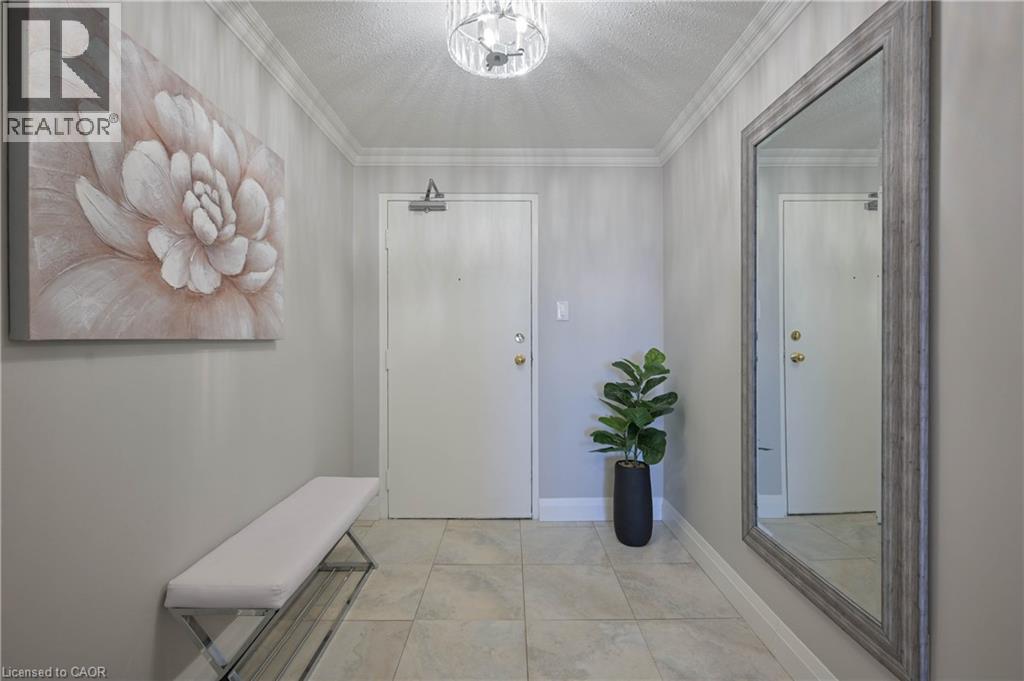 35 GREEN VALLEY Drive Unit# 1612