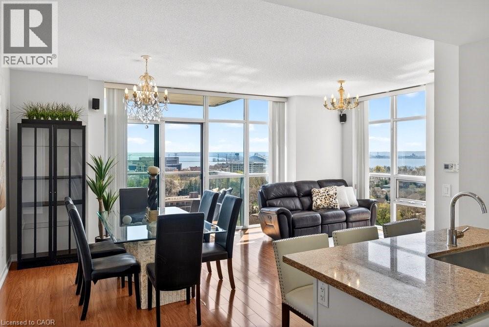 551 MAPLE Avenue Unit# 1501