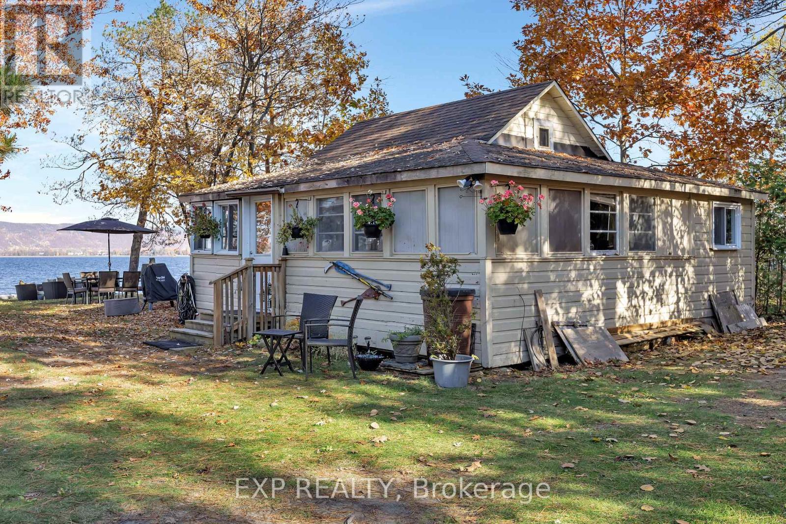 530 BAYVIEW DRIVE