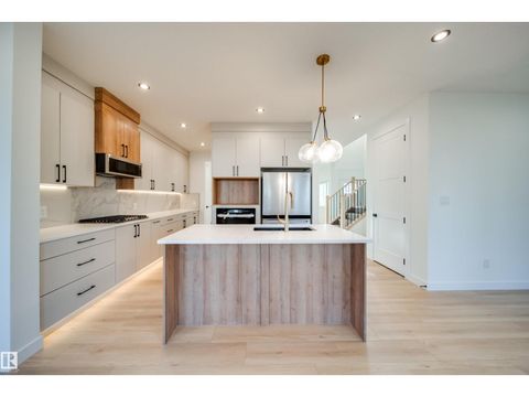 20 Blackbird BN Fort Saskatchewan AB T8L0G6