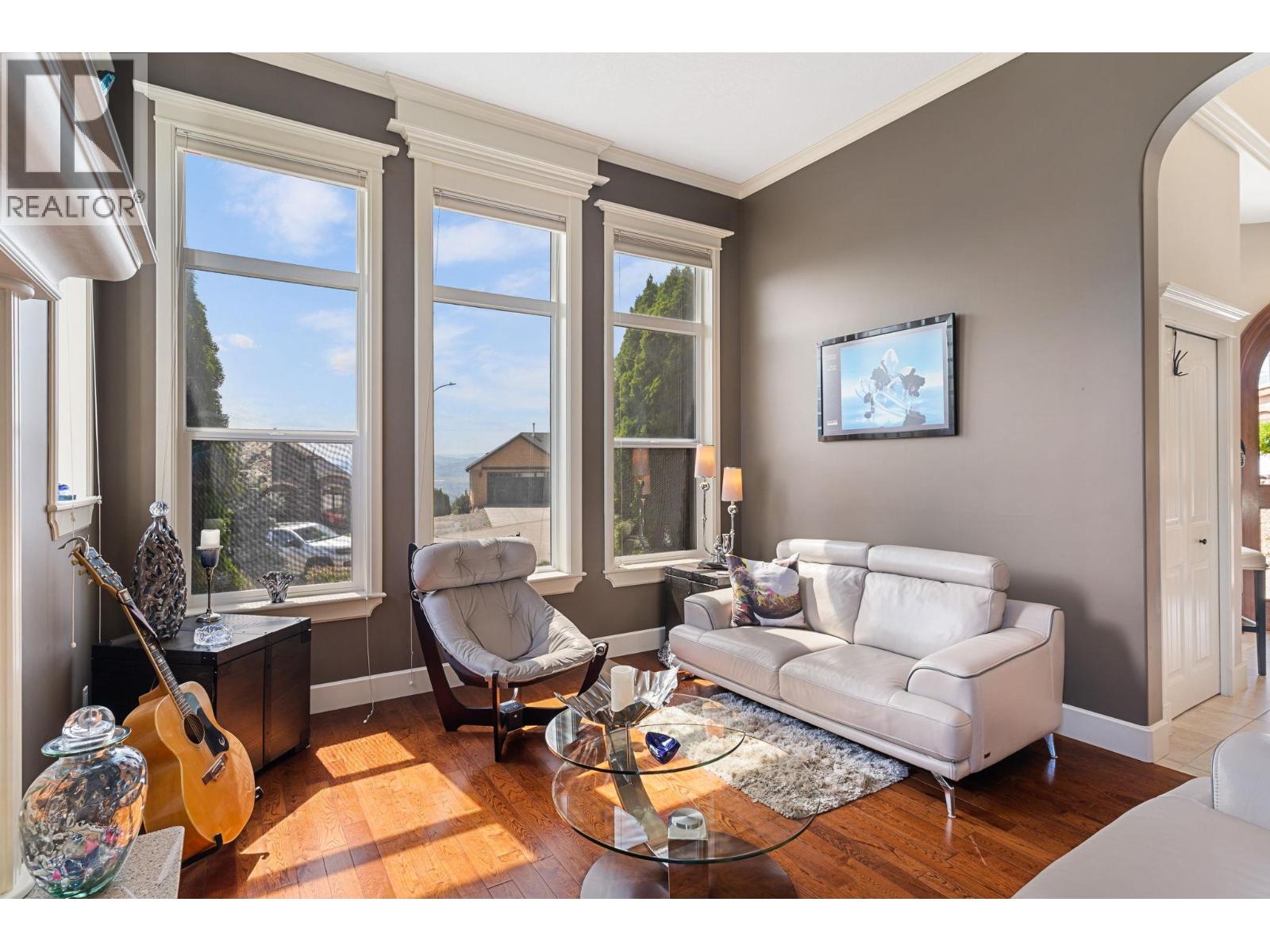 1011 Foothills Court