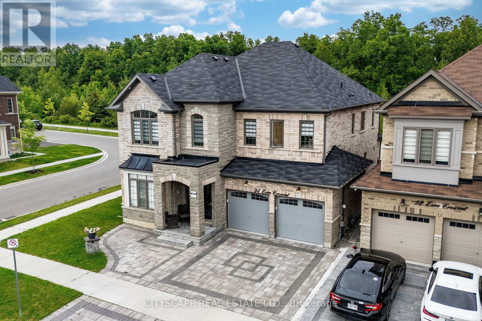 54 EZRA CRESCENT
