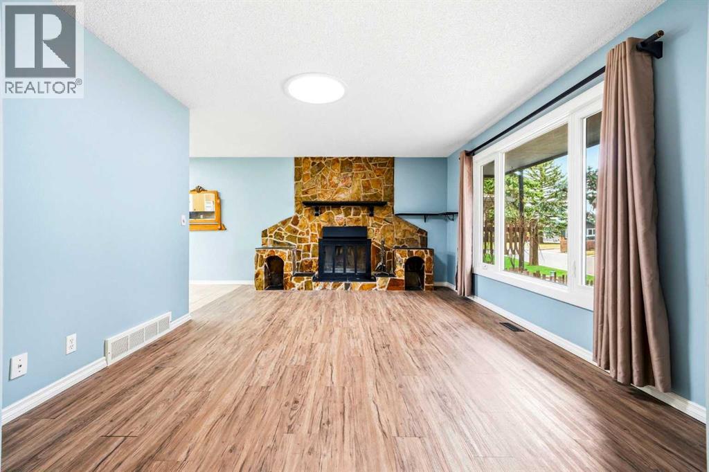 103 Thorson Crescent