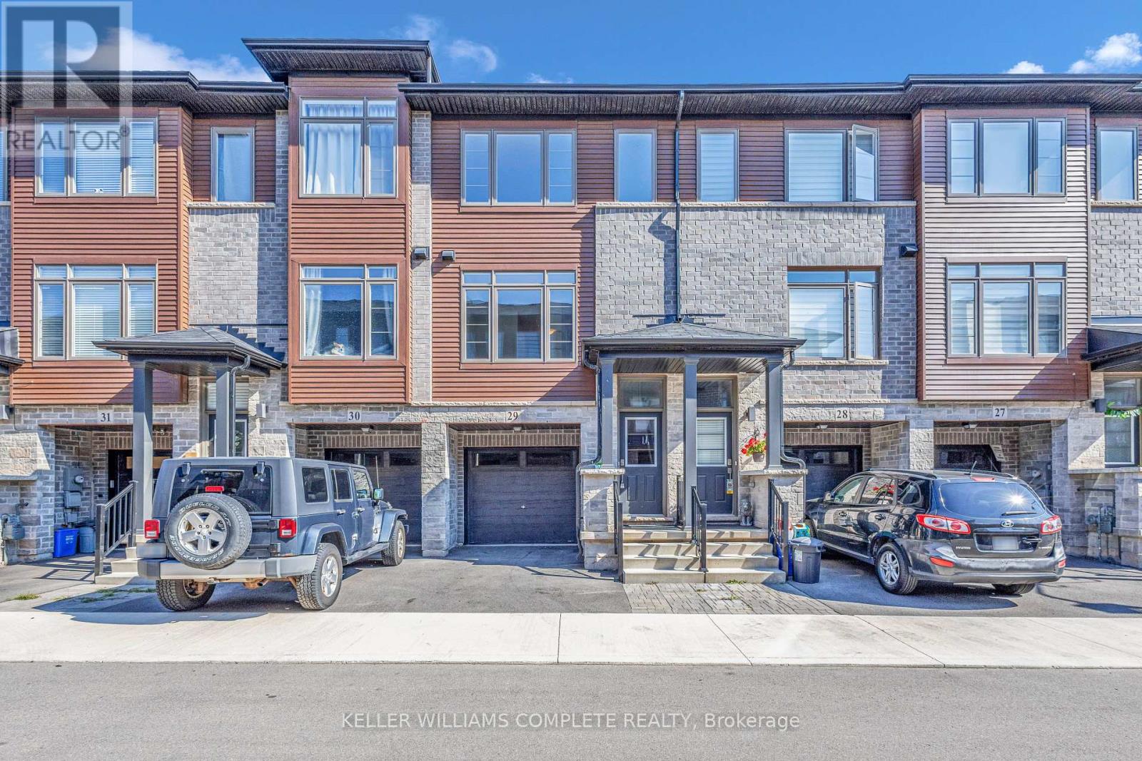 29 - 575 WOODWARD AVENUE