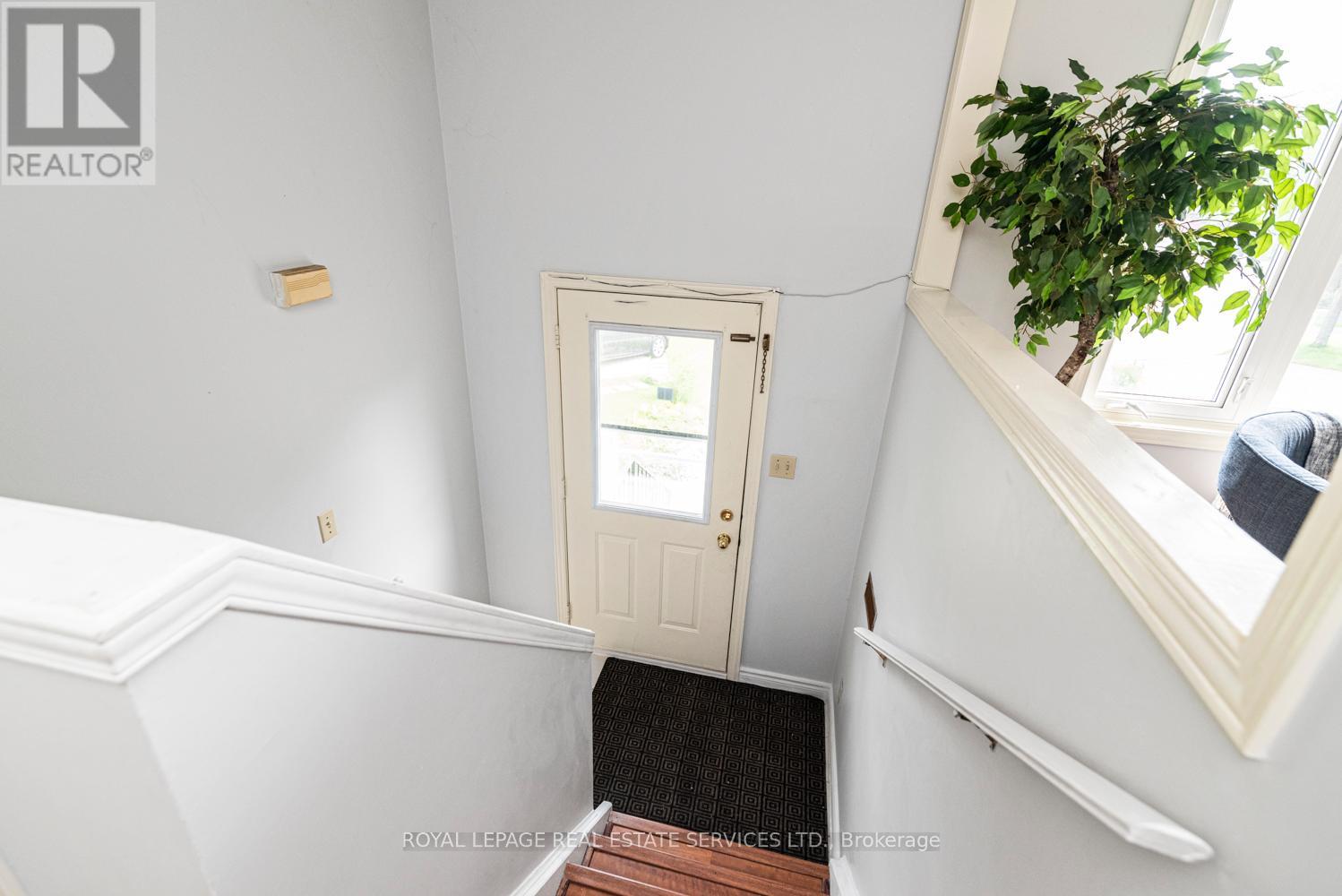 86 OLD HURON COURT