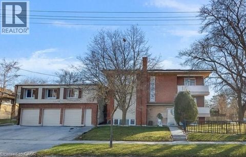 219 SIXTH Avenue Kitchener ON N2C1R2