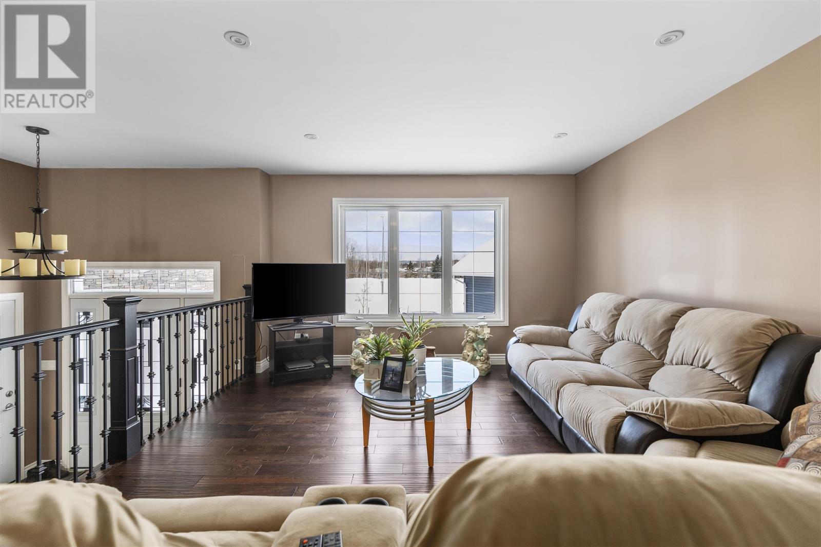 39 Saddle CRES