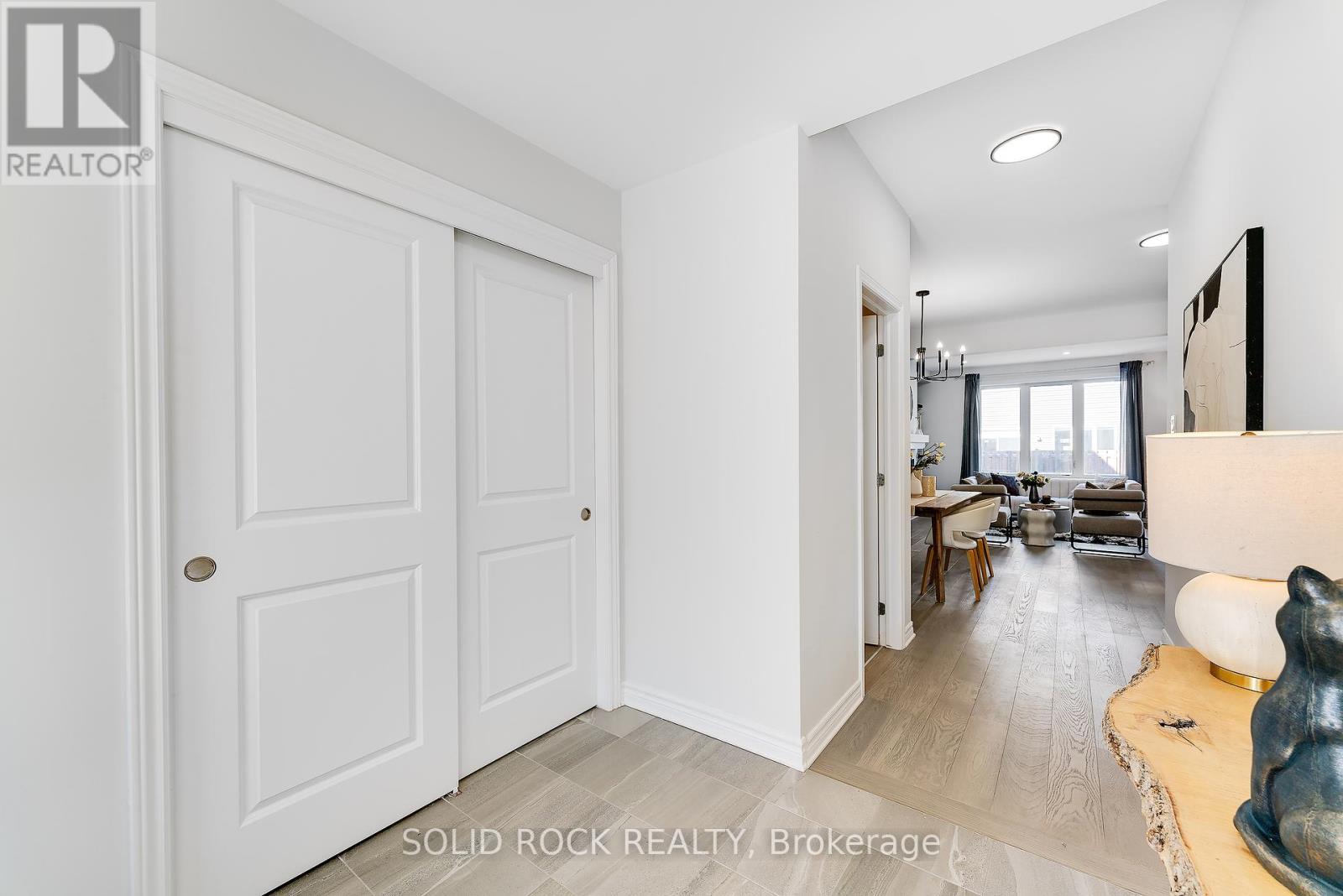 1042 KILBIRNIE DRIVE