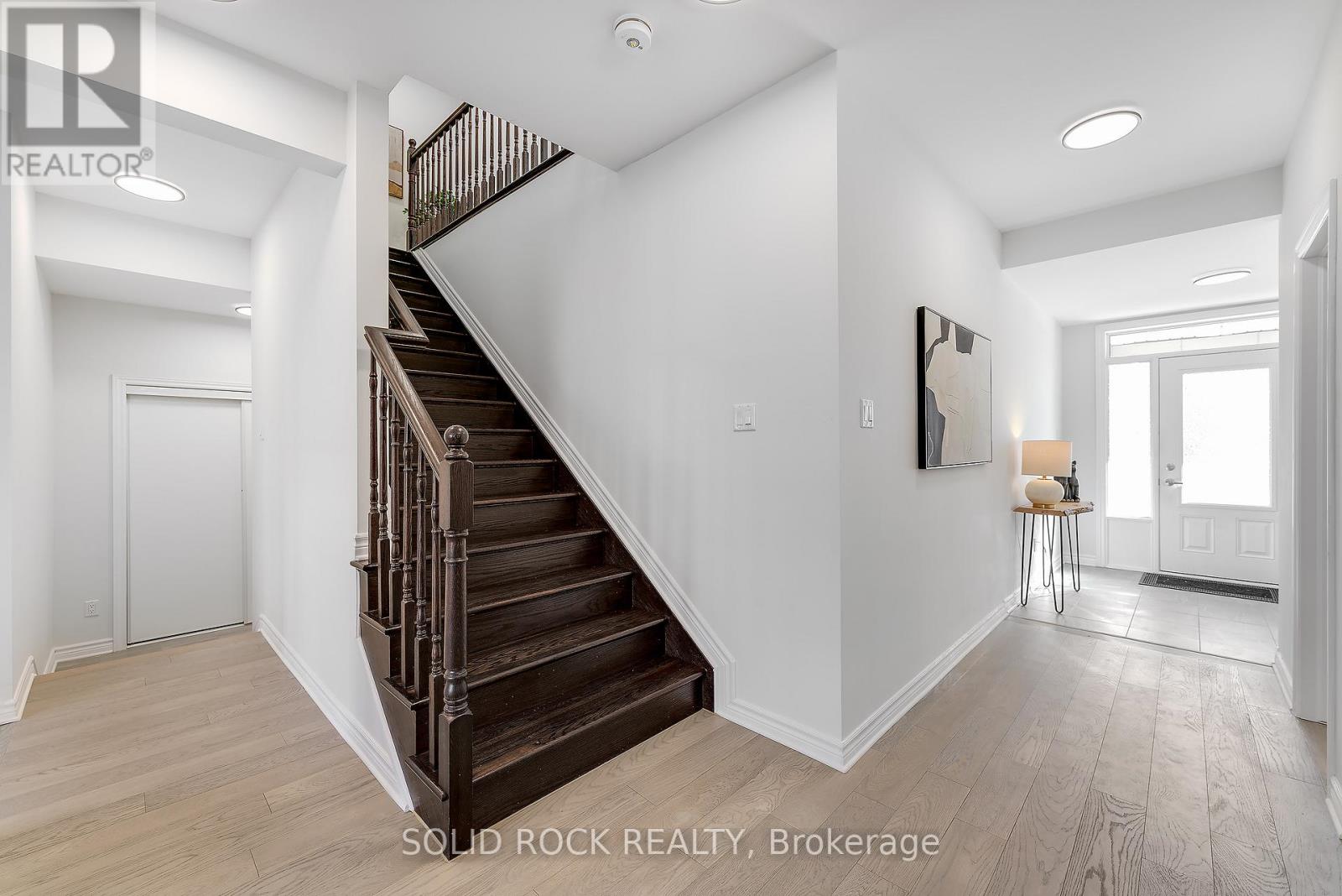 1042 KILBIRNIE DRIVE
