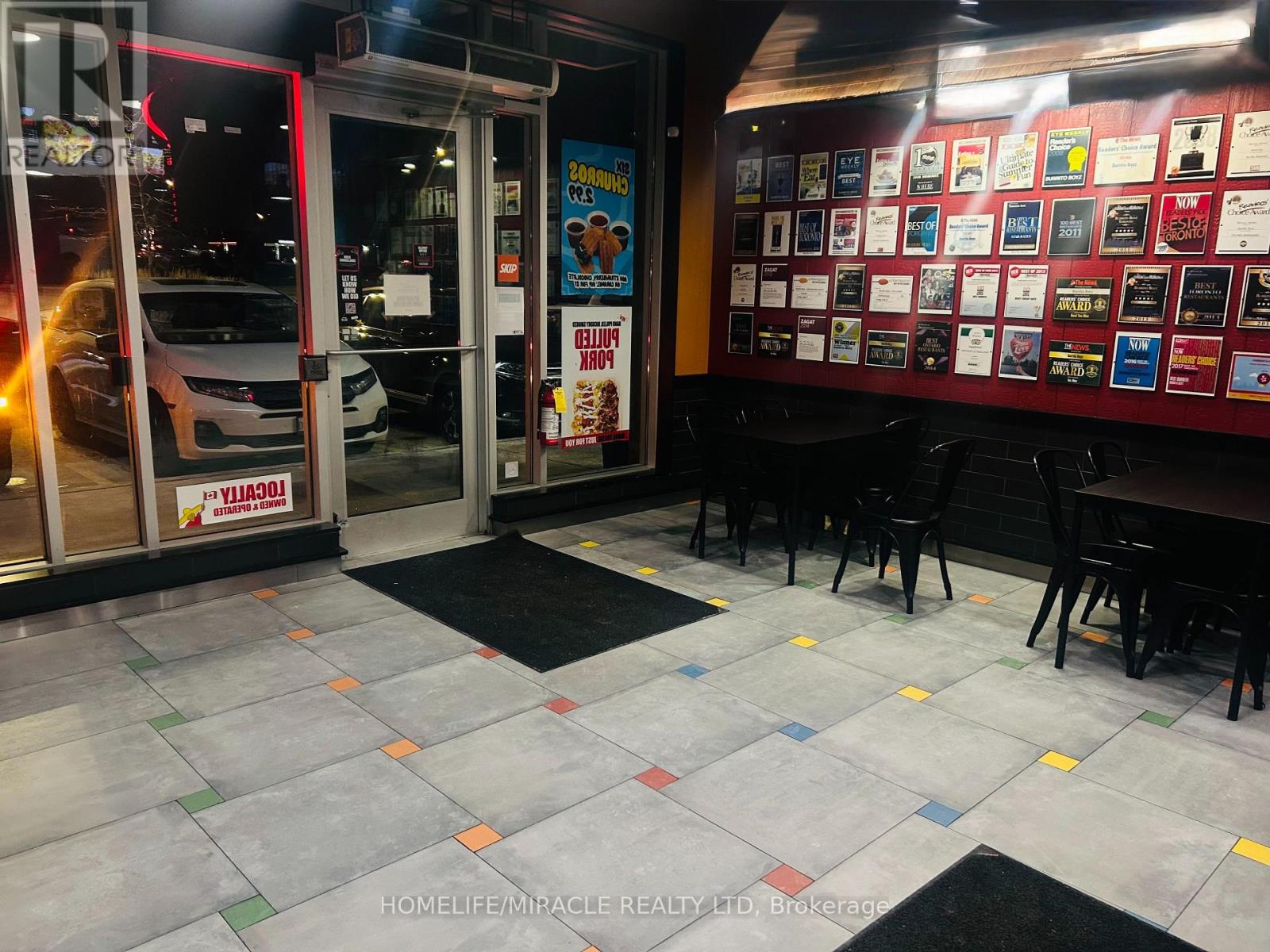 104 - 5 ROSSLAND ROAD E