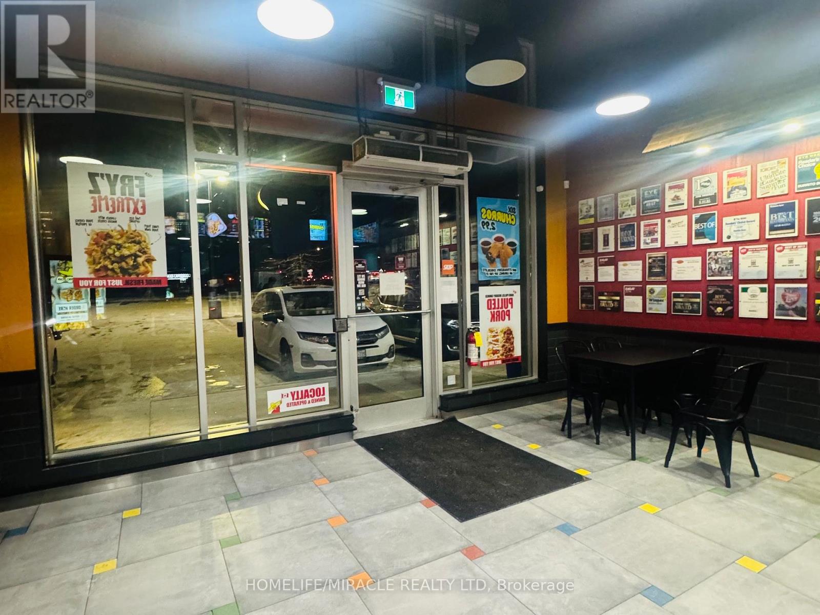 104 - 5 ROSSLAND ROAD E