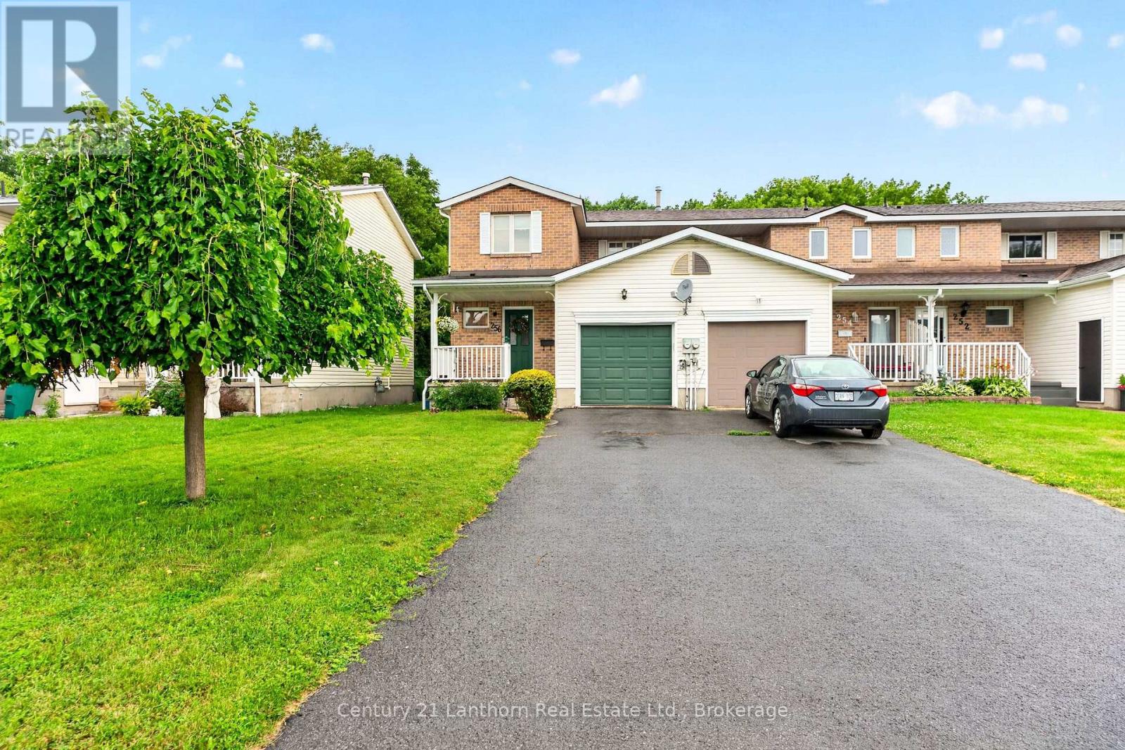 256 VANGUARD COURT