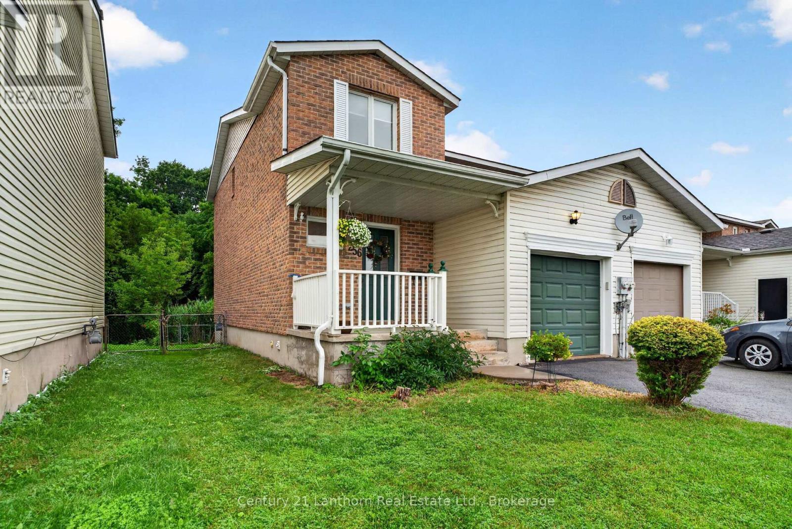 256 VANGUARD COURT