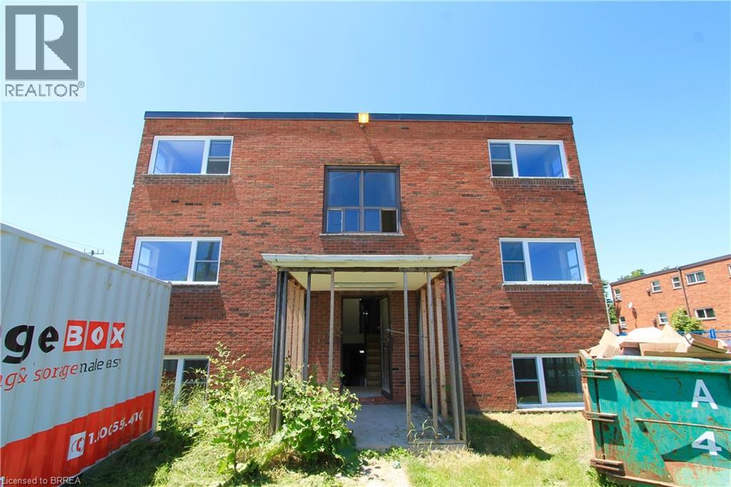 116 KING EDWARD Avenue Unit# 6