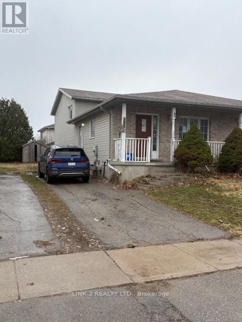 Photo 1 of 13 — 393 FLEMING DRIVE, London East (East D), ON N5V4Y8