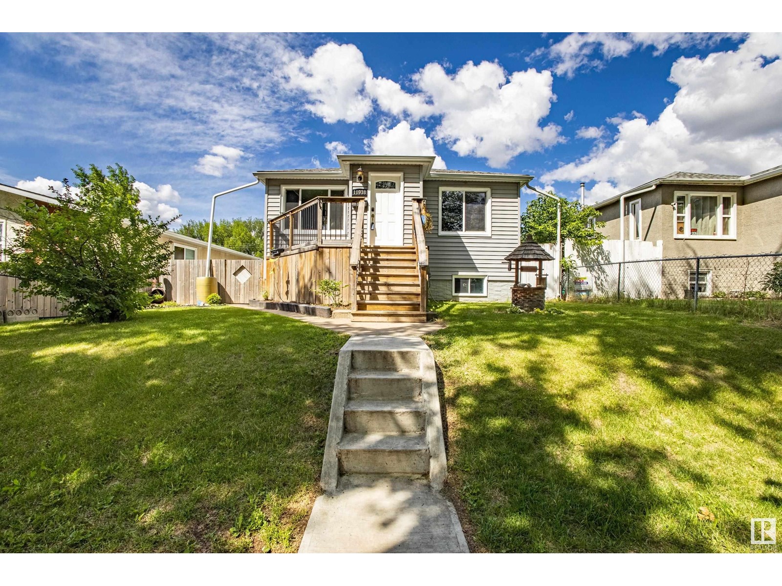 11938 56 ST NW