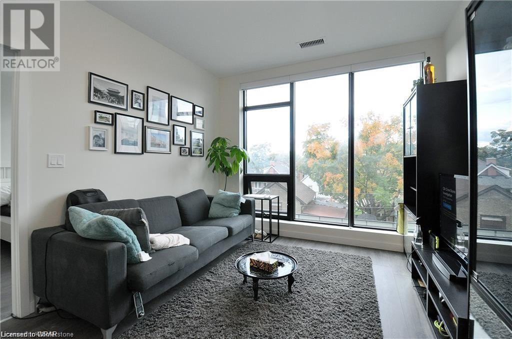 690 KING Street W Unit# 221