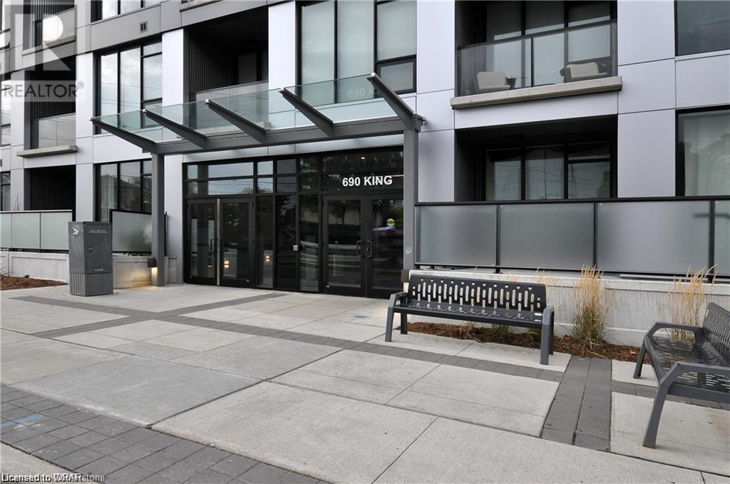 690 KING Street W Unit# 221