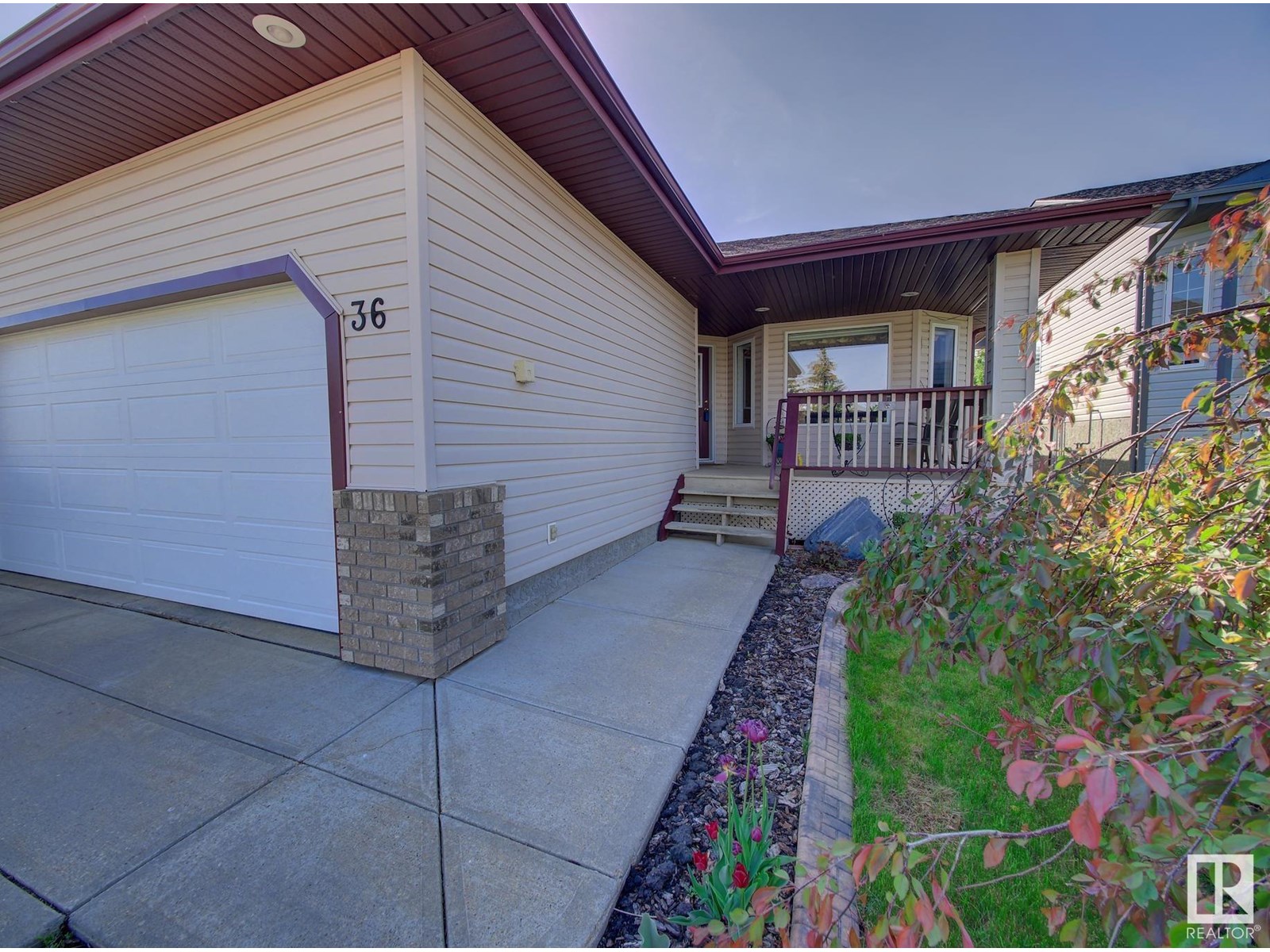 36 Bridgeview CR