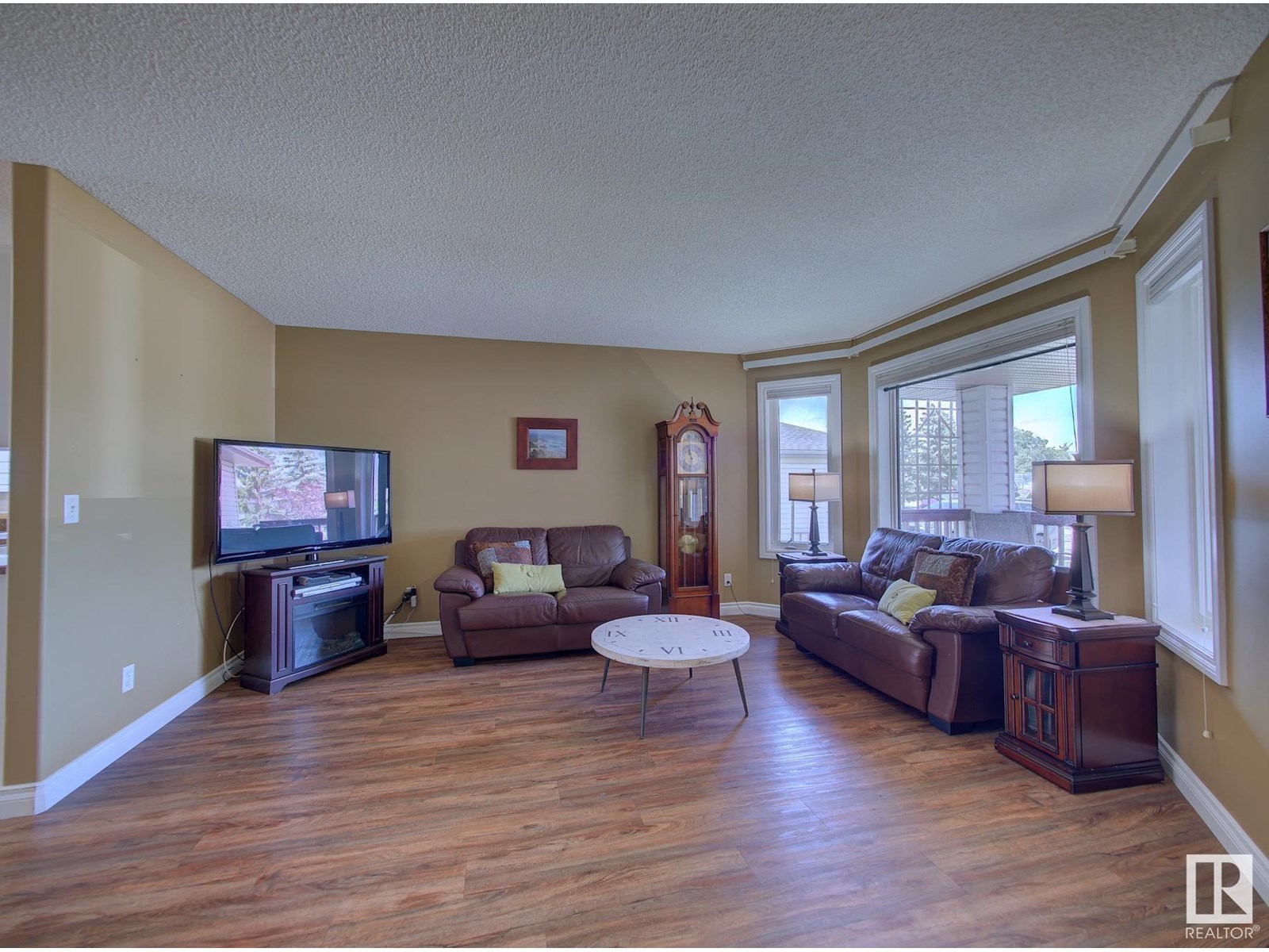 36 Bridgeview CR