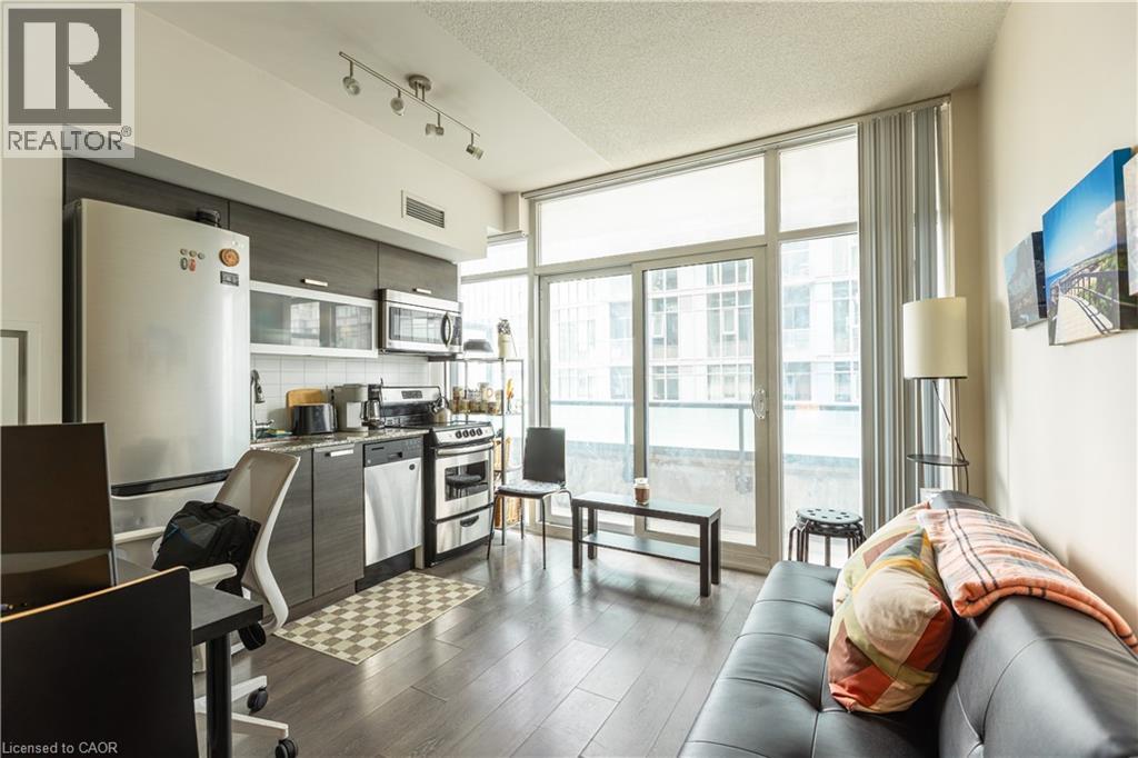 36 LISGAR Street Unit# 825