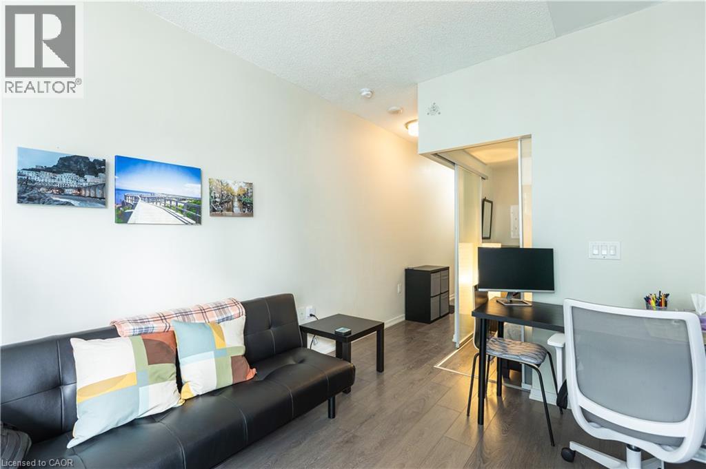 36 LISGAR Street Unit# 825