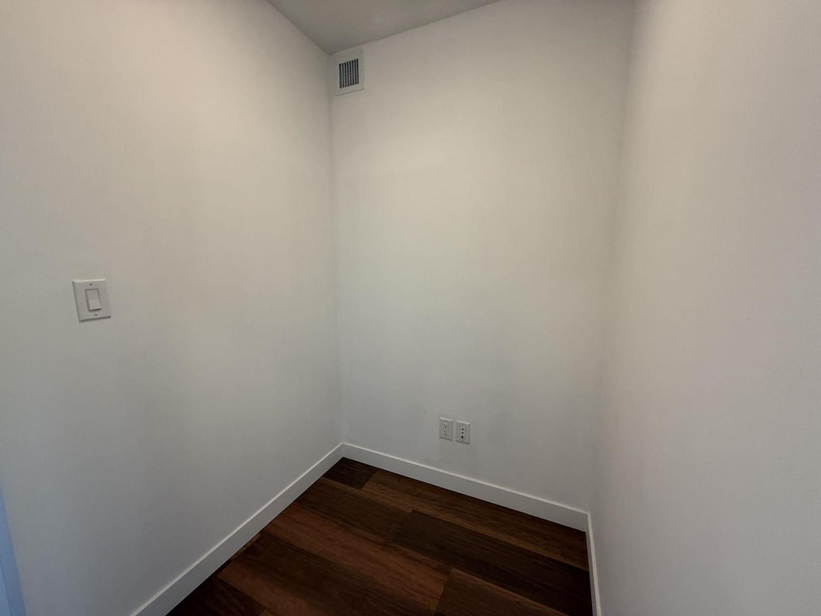 1412 13308 CENTRAL AVENUE