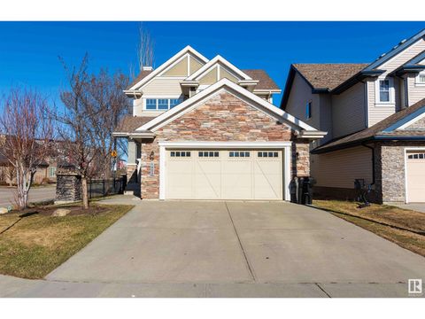 1003 ARMITAGE CR SW Edmonton AB T6W0H3