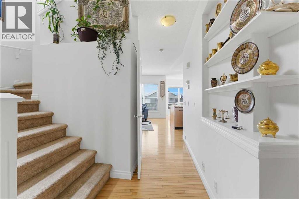 305 Evanston View NW