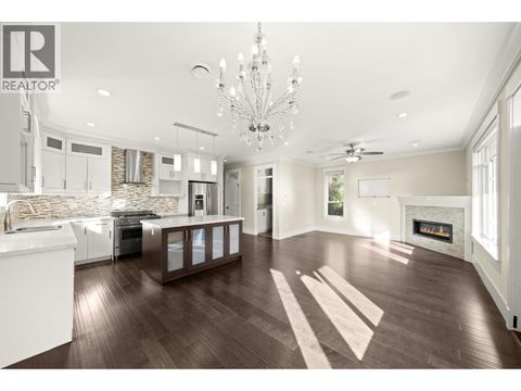 7028 BROADWAY Burnaby BC V5A1R8