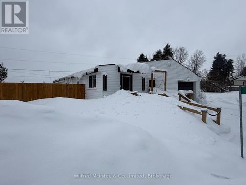 23 BLUEJAY COURT Brockton ON N0G2V0